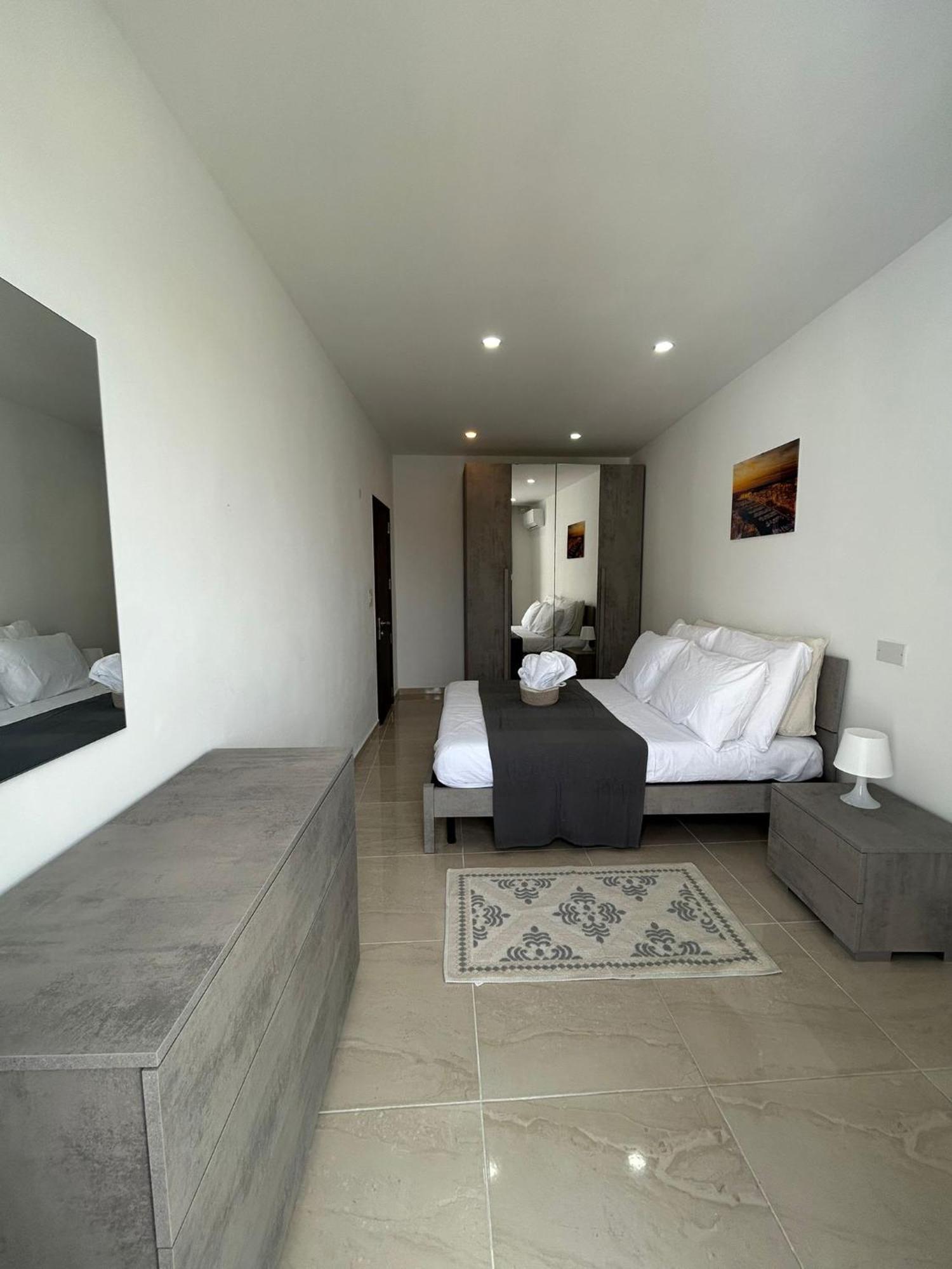 Seaview Setters Studio Apartment Marsaskala Kültér fotó
